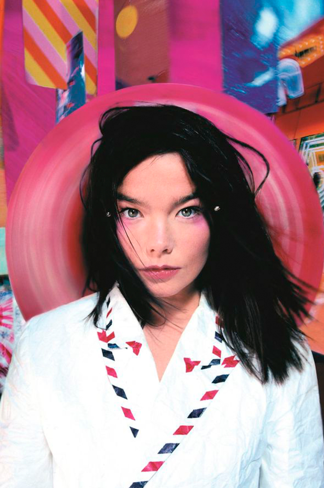 Björk - Artista Flotante - Tofeelmore